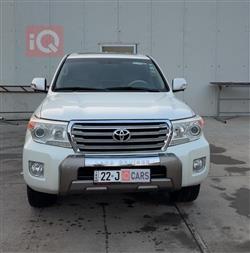 تۆیۆتا لاند کروزەر